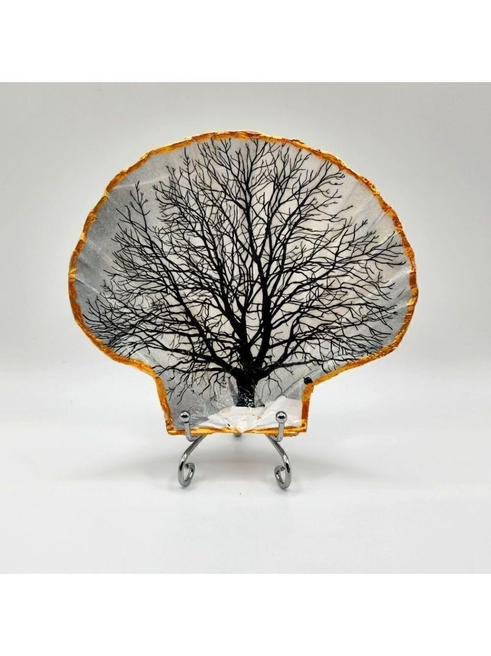 Decoupage Scalloped shell grand tree
